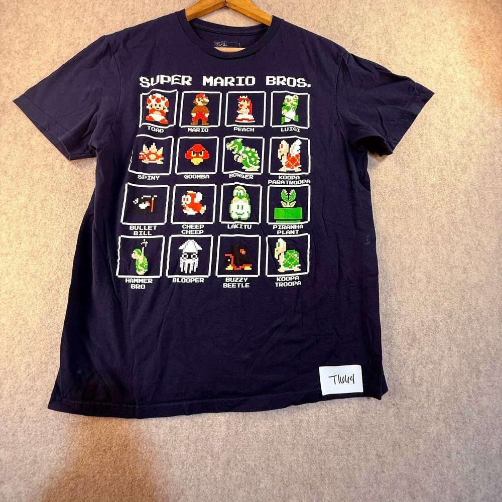 Nintendo Super Mario‎ Bros Pixel Character Grid Navy Blue T-Shirt Mens Medium